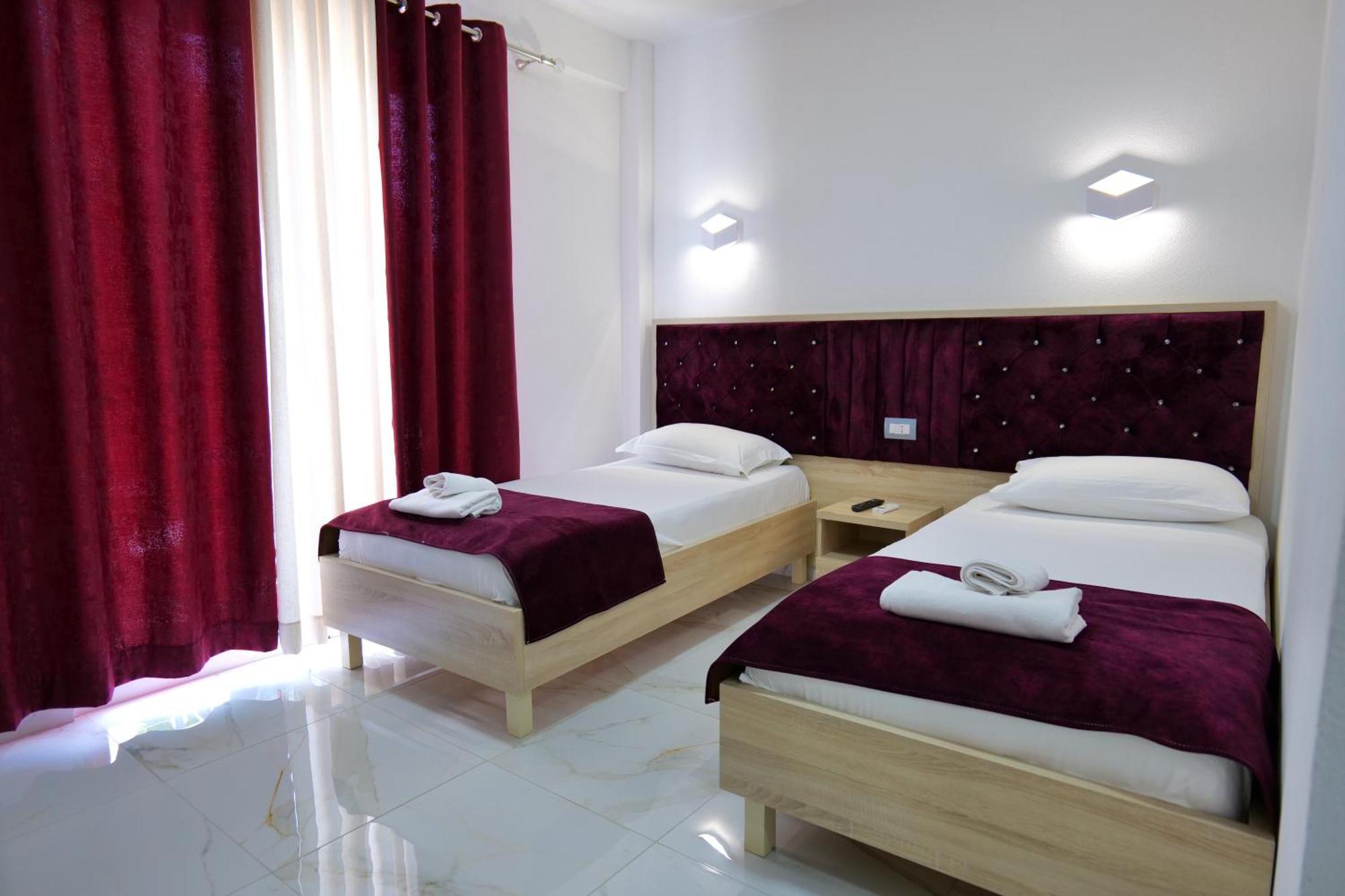 Hotel Vathi Ksamil Exterior photo